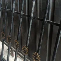 حفاظ پنجره آپارتمانی