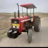 یک دستگاه تراکتور