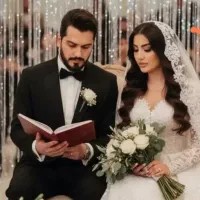 عکاسی فیلمبرداری عقدتولد نامزدی باغ رایگان۴/۹۰۰