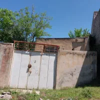 خانه-و-باغچه-مزرعه-خلف