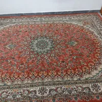 فرش کارکرده تمیز بدون پارگی