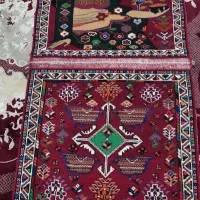 4 عدد قالی و یک جفت پشتی فروشی