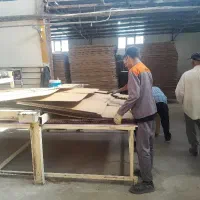 به چندنفر نیروی کار درکارخانه کارتن سازی نیازمندیم