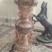 مجسمه پلی استر اسب با پایه