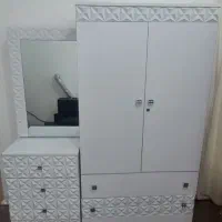 دو تکه کمد لباس و کشوی اینه دار