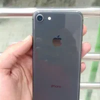 آیفون8