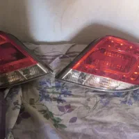 چراغ عقب دنا مدل 98 کاملا سالم