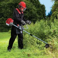 علف تراشی و خدمات باغی و سمپاشی