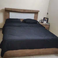 تخت خواب دو نفره دوتا پاتختی و دراور سه کشو