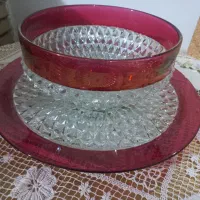 کاسه بشقاب و ساعت قدیمی