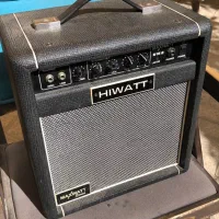 آمپ 15 وات Hiwatt