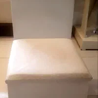 صندلی  سفید چرم