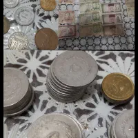 یه تعداد پول و اسکناس پهلوی