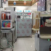 کلیه وسایل کافه بستنی ودستگاه نوشیدنی وغیره