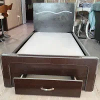 تخت تک نفره
