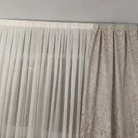 حریر شاین دار.با دو عدد کتیبه مخمل نباتی