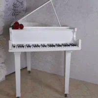 ماکت پیانو برای دکور و باغ و محضرواتلیه