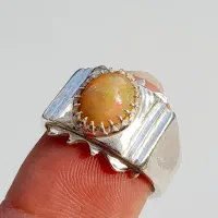 انگشتر نقره اپال سفید اصل دستساز