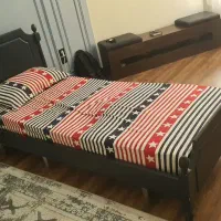 تخت نوجوان چوبی ابعاد ۹۰ در ۲ در حد نو