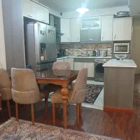 آپارتمان ۸۰ متر/۲ خوابه/ خوش نقشه و تمیز /