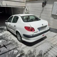 206 سفید صندوقدار 96 بسیار سالم