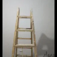 یک عددنردبان چوبی بلند ۶ پله