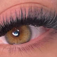 متخصص اکستنشن مژه