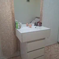 میزآرایش و آینه هایگلس