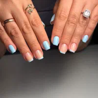 کاشت ناخن حرفه‌ای  قیمت ویژه جذب مشتری در رشت
