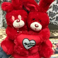 عروسک خرگوش قرمز
