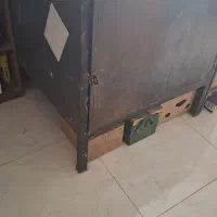 میز کار آهنی صندوق دار