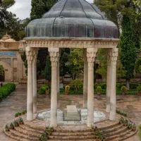 طراحی تراکت و پوستر تبلیغات و لوگو و کارت ویزیت