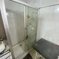 حمام شیشه ای