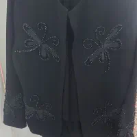 یک دست کت و شلوار زنانه  کار شده