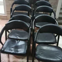 صندلی و میز چوبی