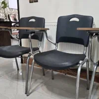 صندلی دانشجویی