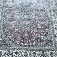 فرش ابریشم ماشینی دور دست دوز نونونو(مناسب جهیزیه)