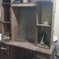 کتابخونه و میزتحریر