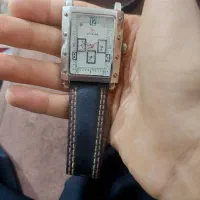ساعت  کلسیونی کار کرده