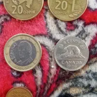 تعدادی سکه خارجی