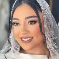سالن زیبایی ارایشگاه میکاپ و شنیون عروس