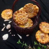 بیا کیک و شیرینی و حلوا نون یاد بگیر