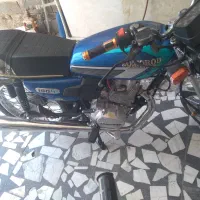 موتور۱۵۰ سی‌سی با مشتری واقعی کنار میام