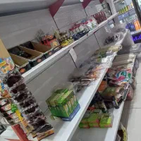 قفسه های فروشگاهی