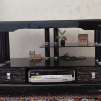 میز تلویزیون شیشه ای