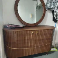 اینه و کنسول