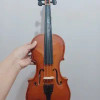 ویولن سایز ۲/۴  برند هافنر در حد نو