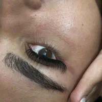 اکستنشن وکاشت مژه یلدادیی