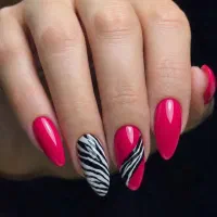 اموزش کاشت ناخن