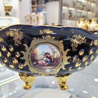ظروف چینی دنسی و سه دختر قدیمی